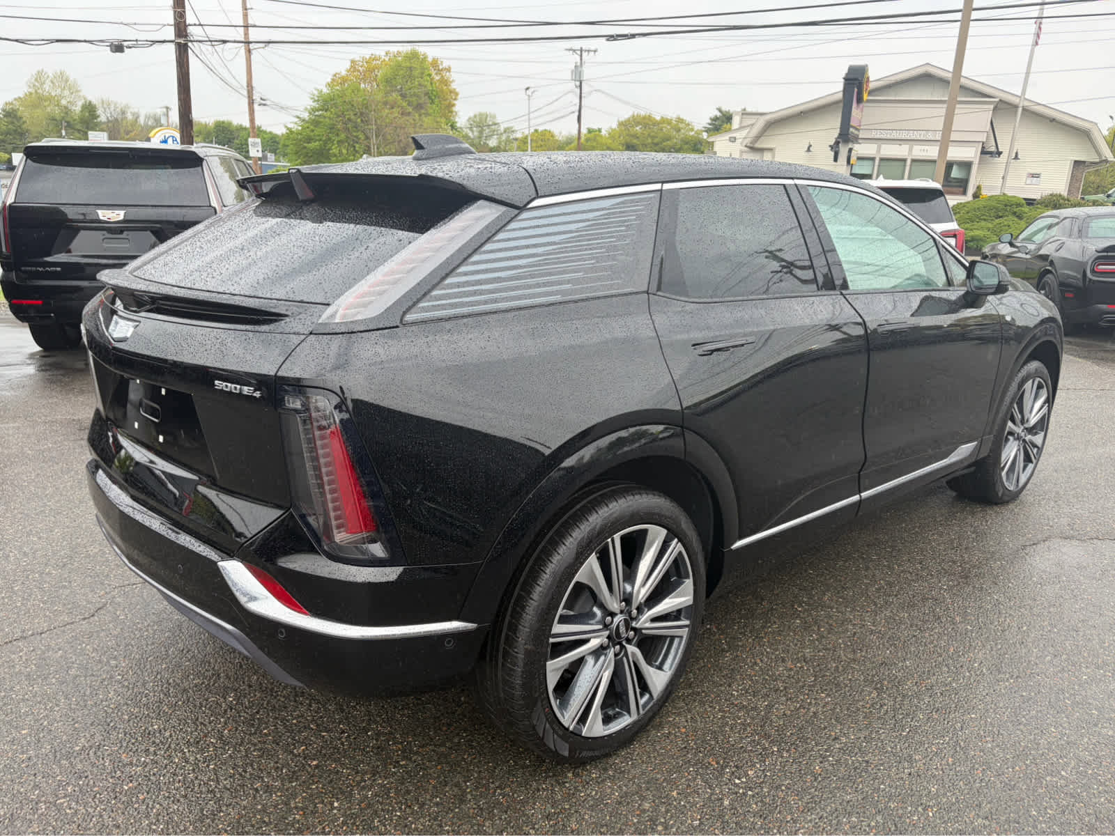 Used 2025 Cadillac Optiq Luxury 2 AWD/4WD image 5
