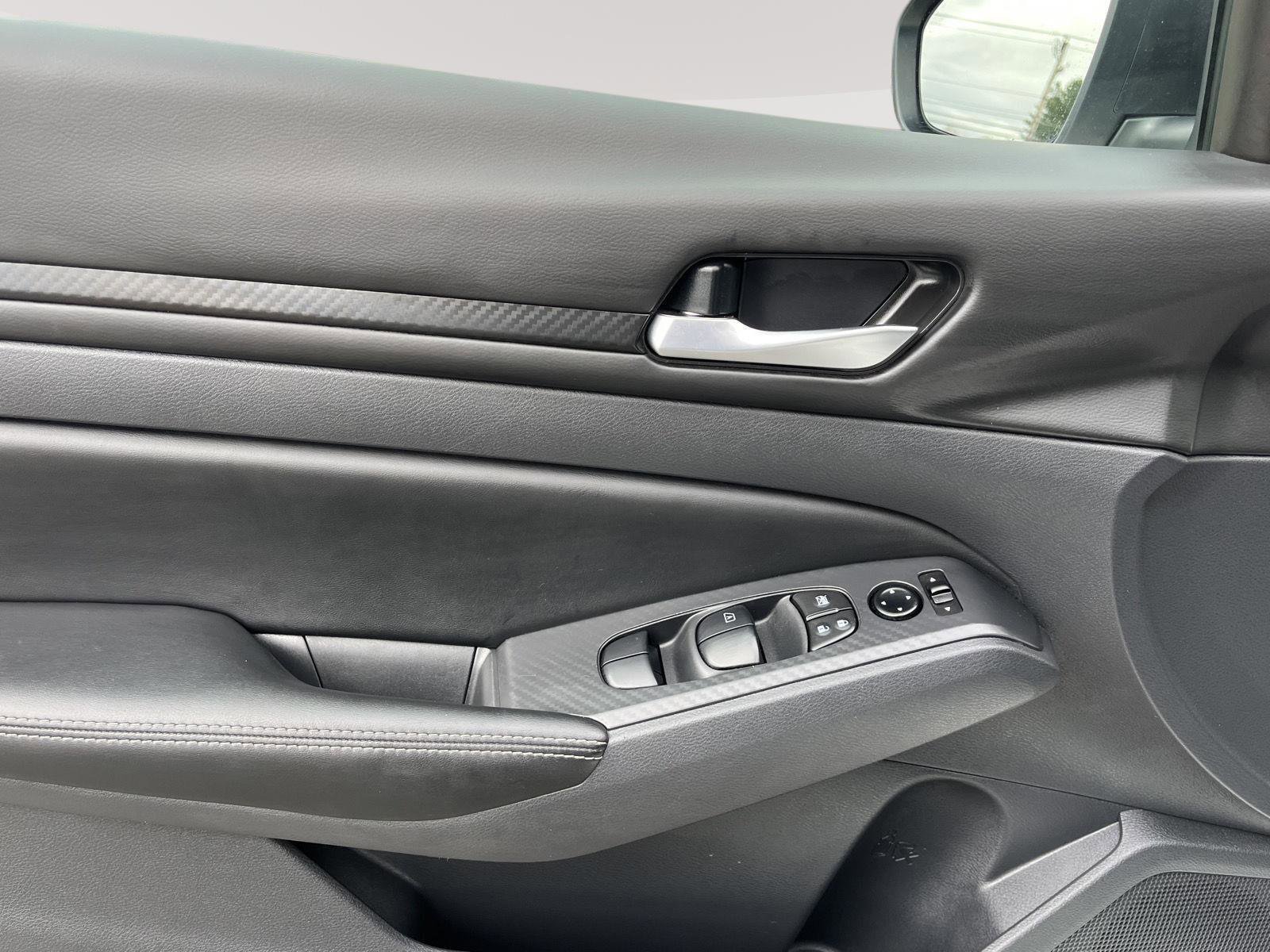 Certified 2025 Nissan Altima 2.5 SV image 19