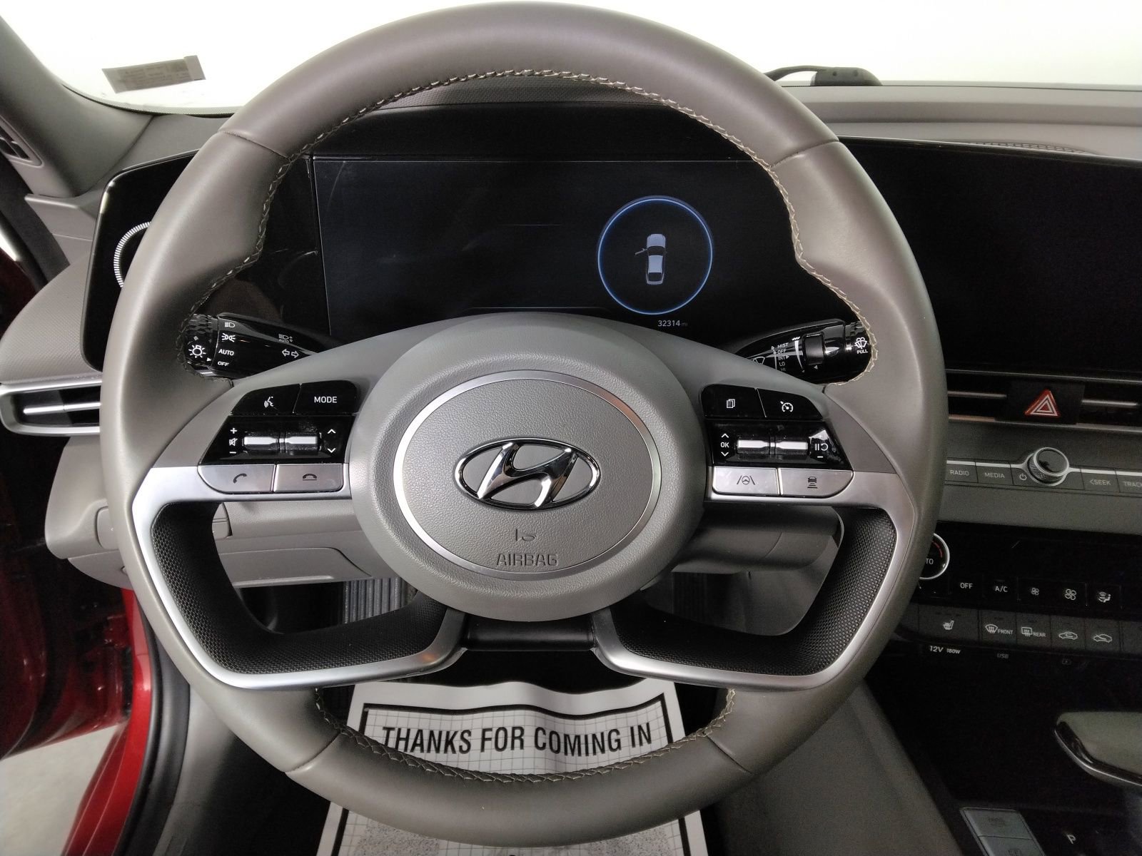 Used 2023 Hyundai Elantra SEL w/ Convenience Package image 9