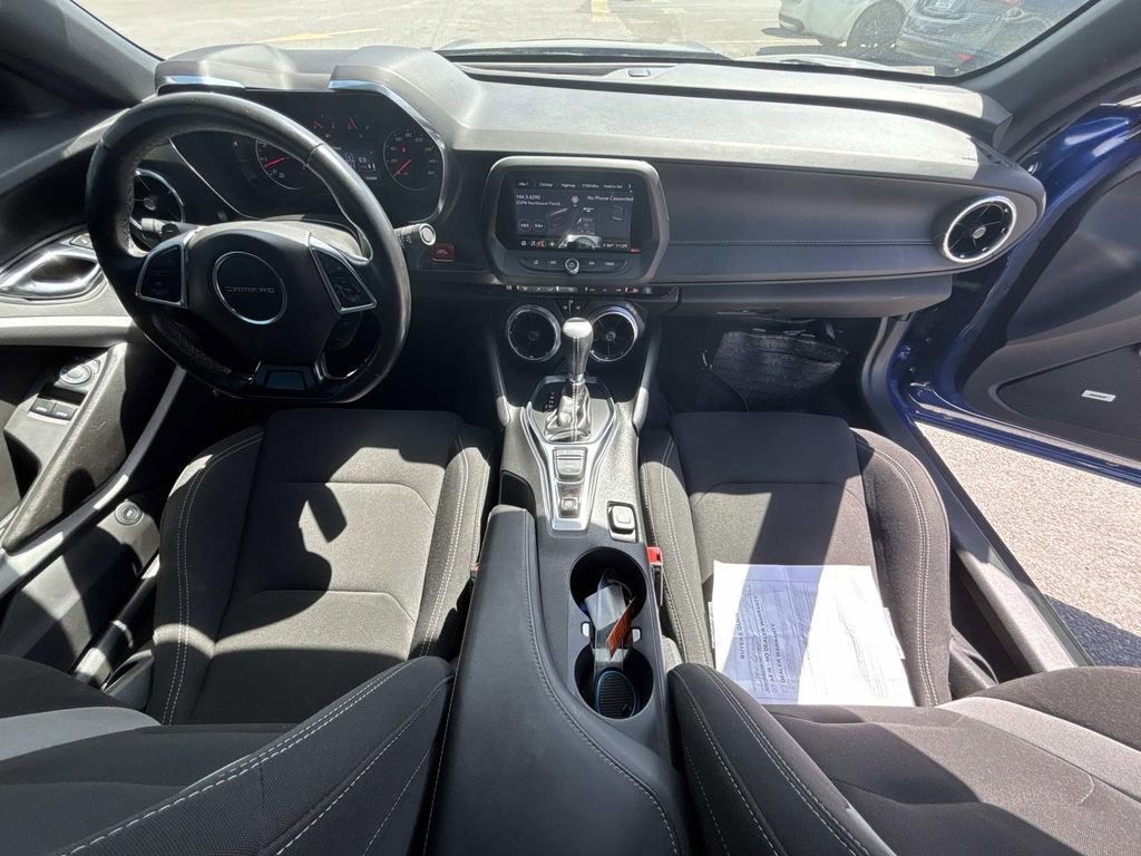 Used 2020 Chevrolet Camaro LT w/ Technology Package RWD image 14