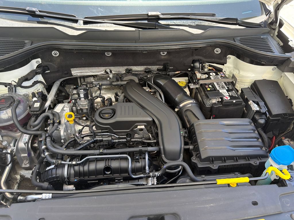 Certified 2023 Volkswagen Taos SEL AWD/4WD image 24