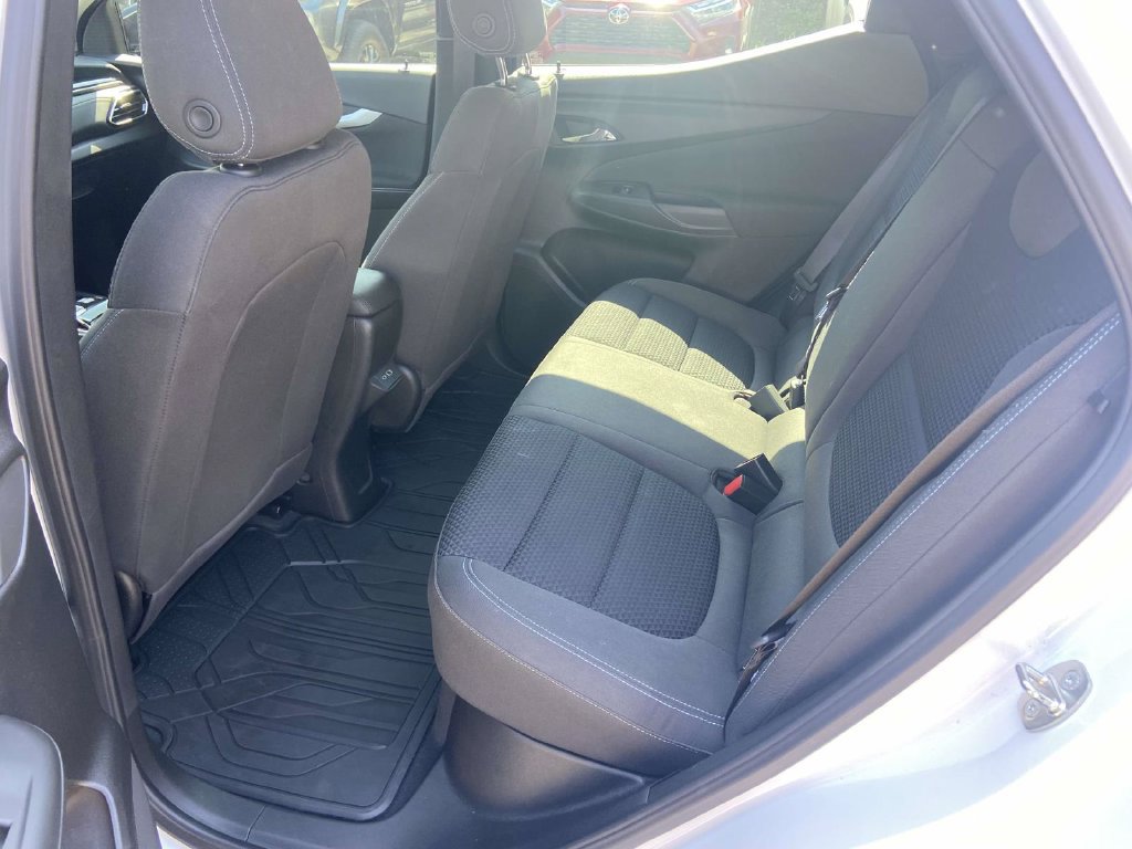 Used 2023 Chevrolet Bolt EUV LT w/ Comfort Package FWD image 19