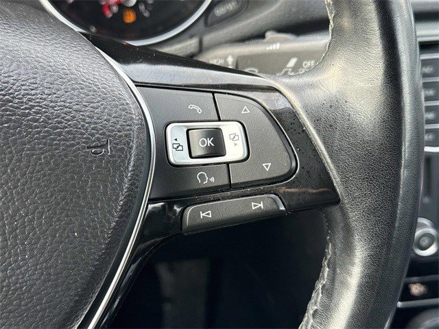 Used 2017 Volkswagen Passat 1.8T SE image 24