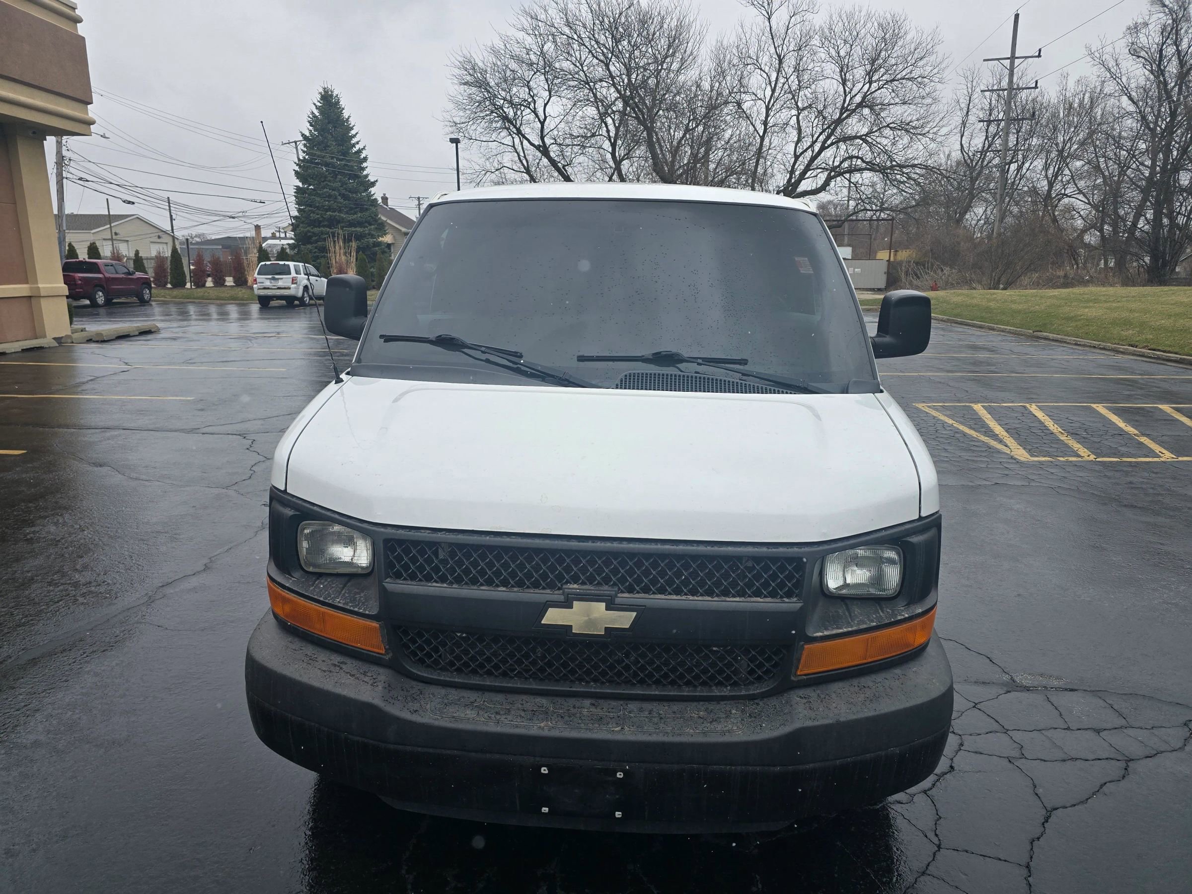 Used 2015 Chevrolet Express 2500 RWD image 5