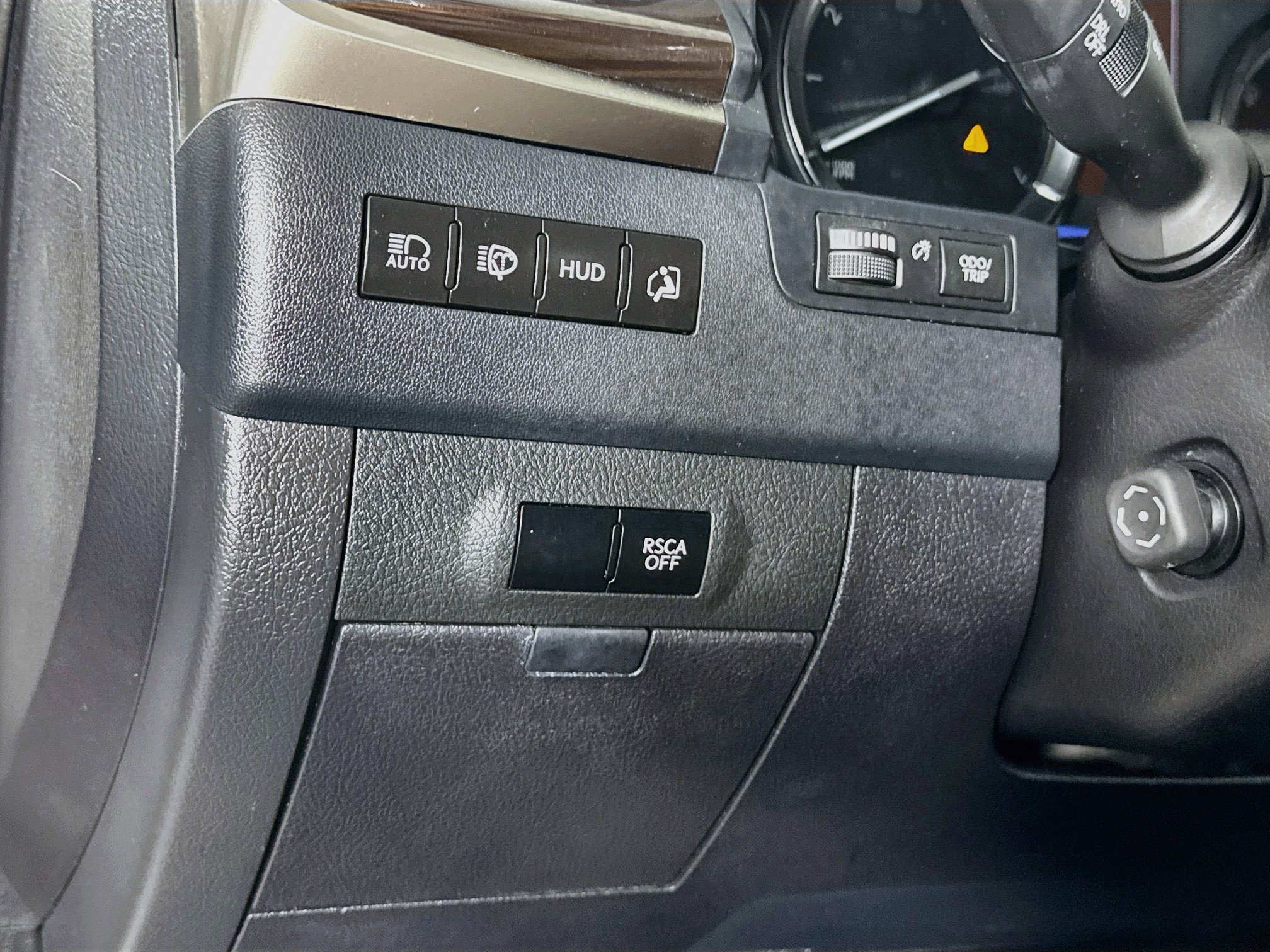 Used 2017 Lexus LX 570 4WD w/ Luxury Package image 11