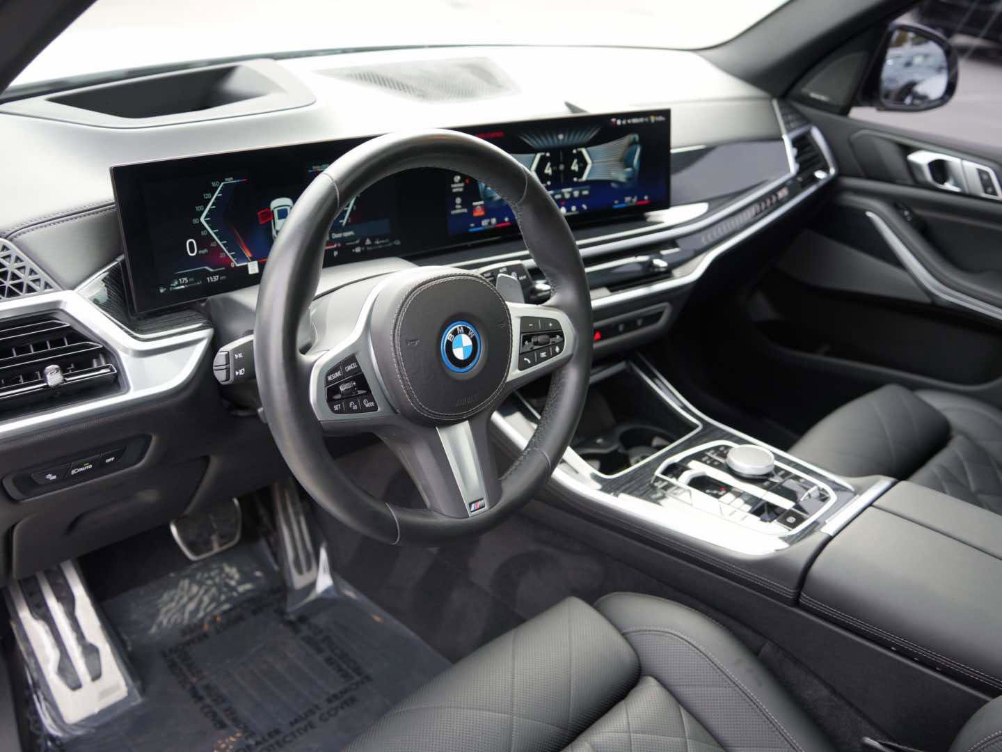 Certified 2024 BMW X5 xDrive50e w/ M Sport Package image 14