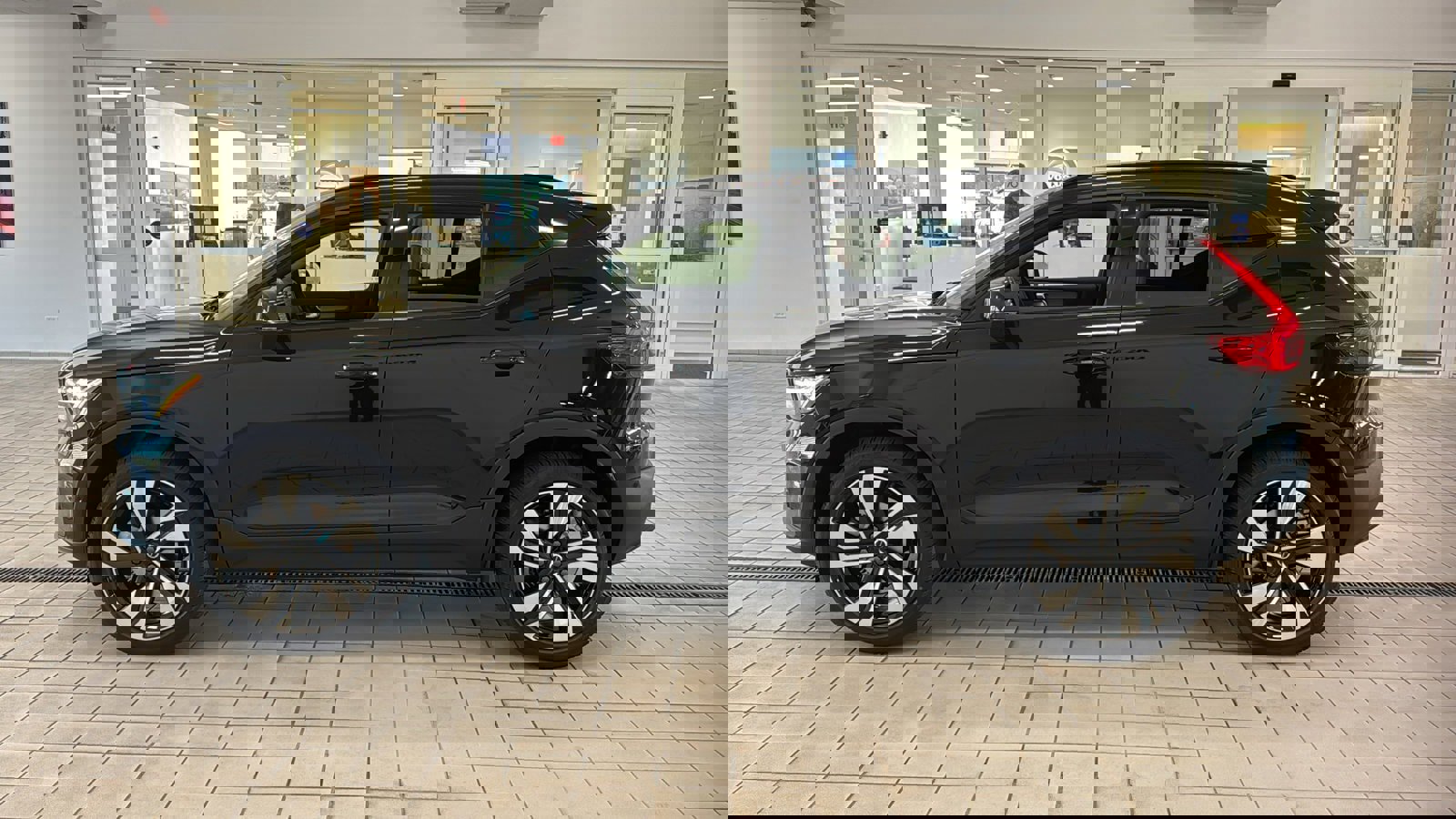 New 2026 Volvo XC40 B5 Ultra w/ Protection Package Premier image 8