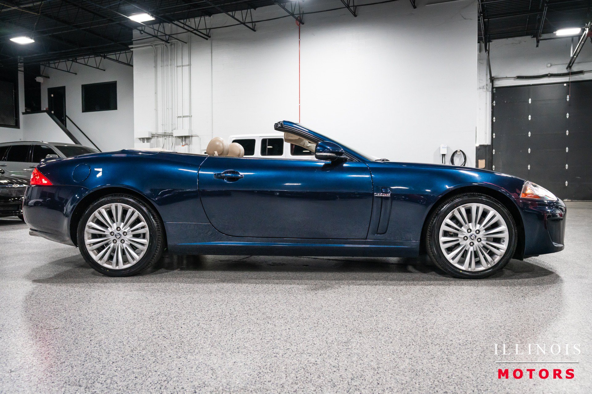 Used 2010 Jaguar XK Convertible RWD image 6