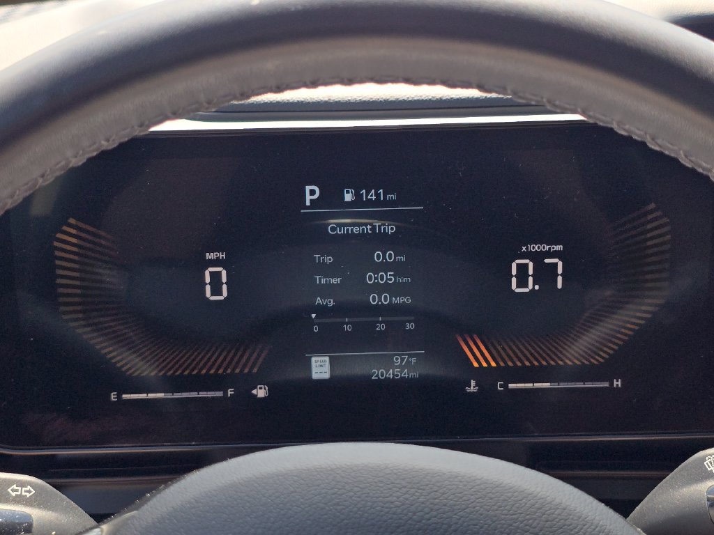 Certified 2025 Kia Carnival FWD image 20