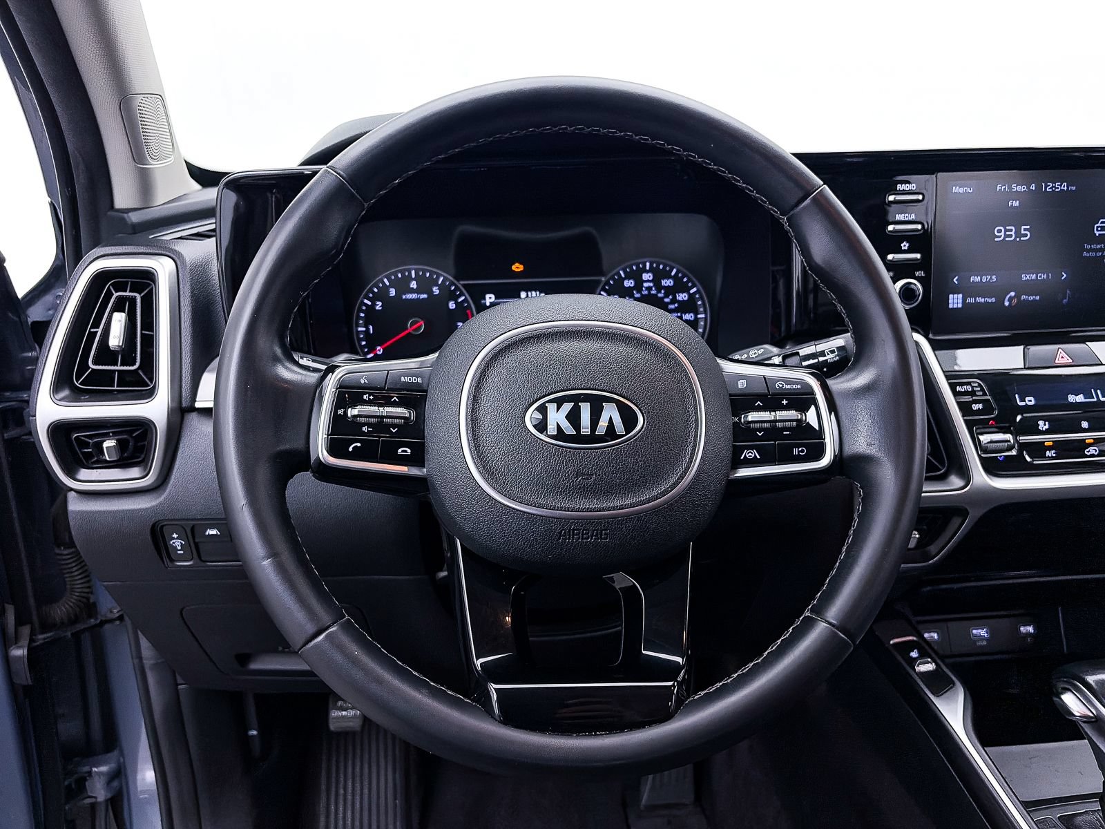 Used 2021 Kia Sorento S FWD image 31