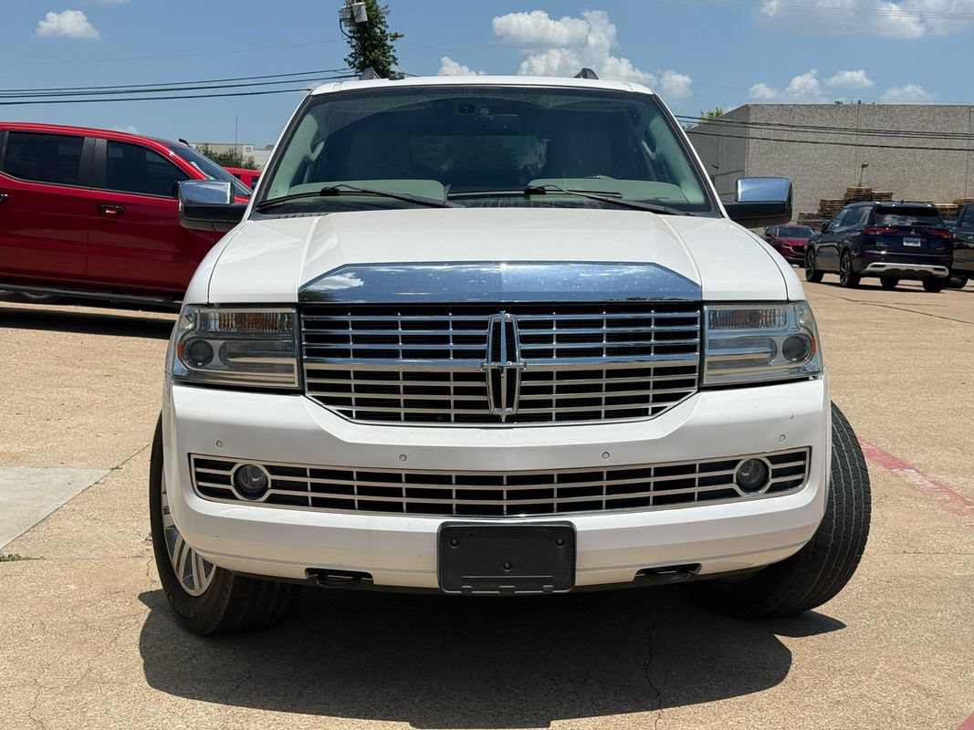 Used 2013 Lincoln Navigator L 4WD w/ HD Trailer Tow Pkg image 2