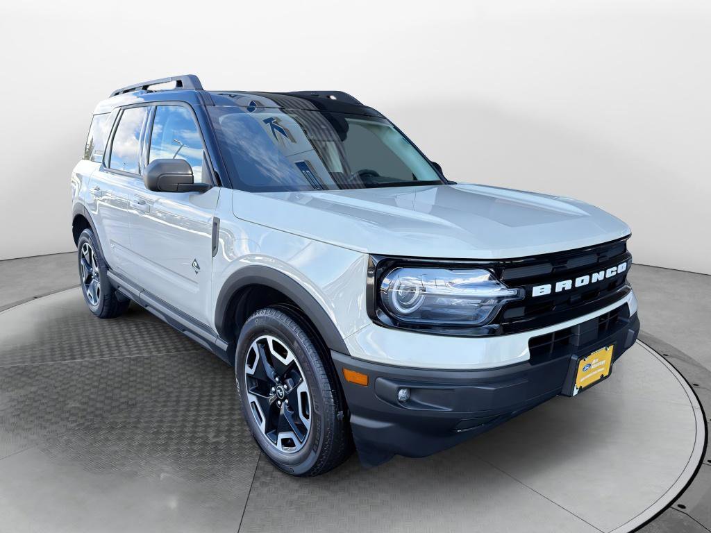 Used 2024 Ford Bronco Sport Outer Banks w/ Tech Package image 1