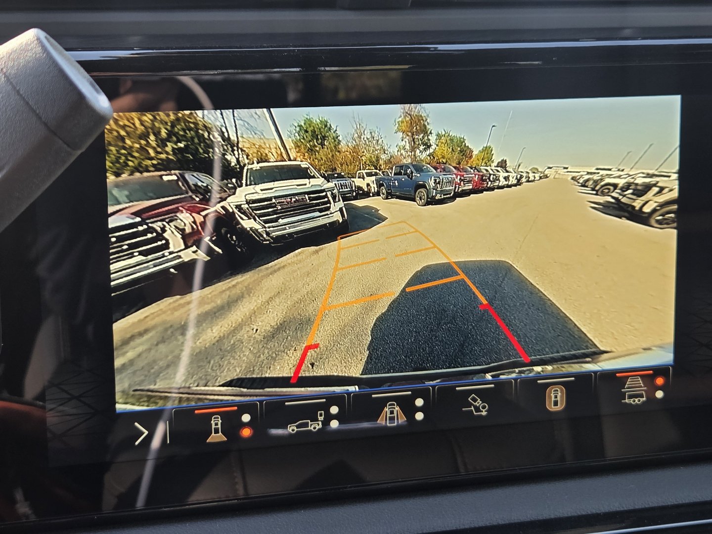 New 2026 GMC Sierra 2500 AT4 w/ AT4 Premium Plus Package AWD/4WD image 8