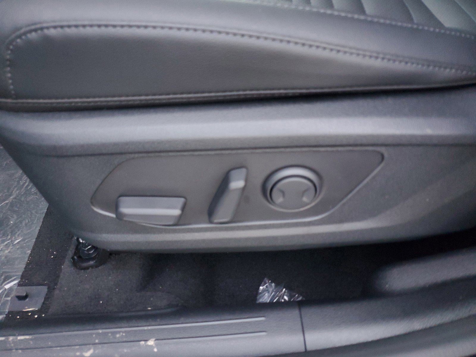 New 2025 Kia Sportage SX image 15