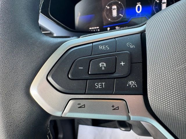 Used 2024 Volkswagen Taos SE image 16