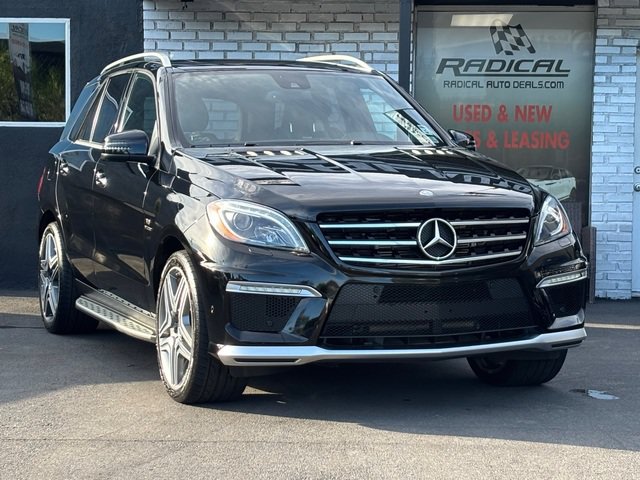 Used 2012 Mercedes-Benz ML 63 AMG 4MATIC w/ AMG Performance Pkg image 1