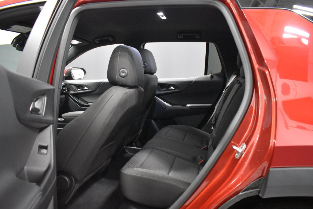 Used 2026 Chevrolet Equinox LT AWD/4WD image 32