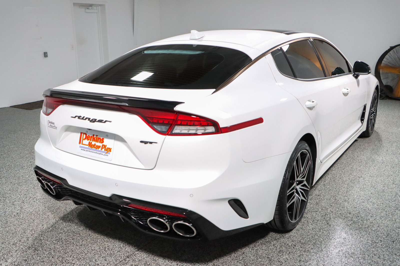 Used 2022 Kia Stinger GT1 RWD image 7