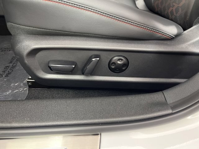 New 2026 Nissan Sentra SR w/ SR Premium Package FWD image 32