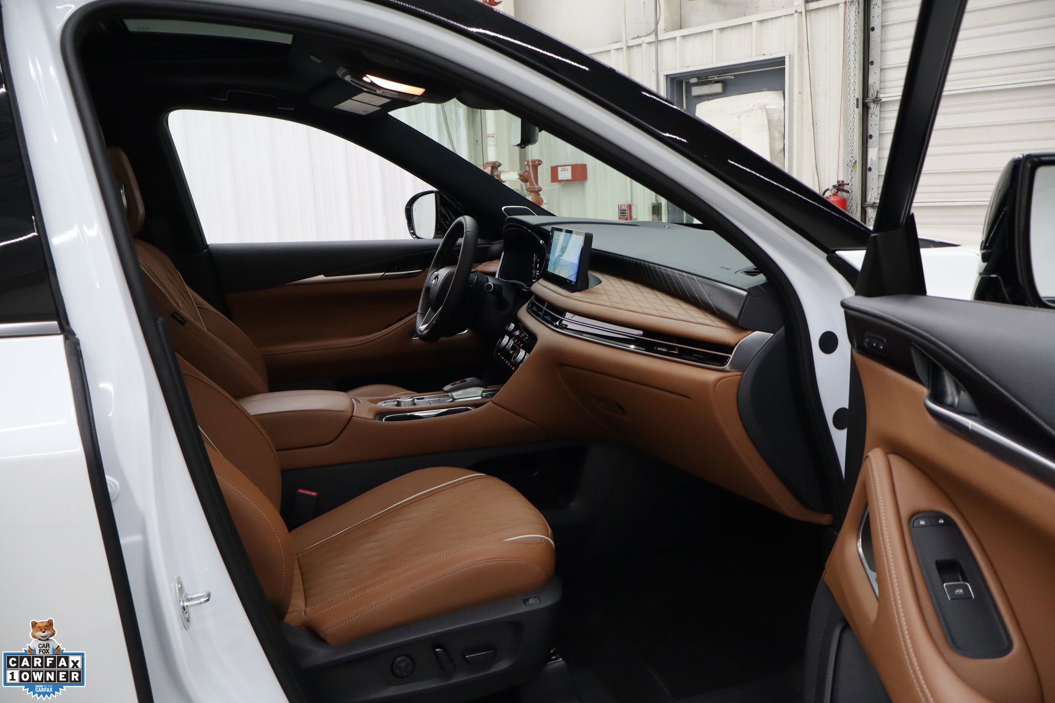 Used 2026 INFINITI QX60 Autograph w/ Dark Cargo Package image 33
