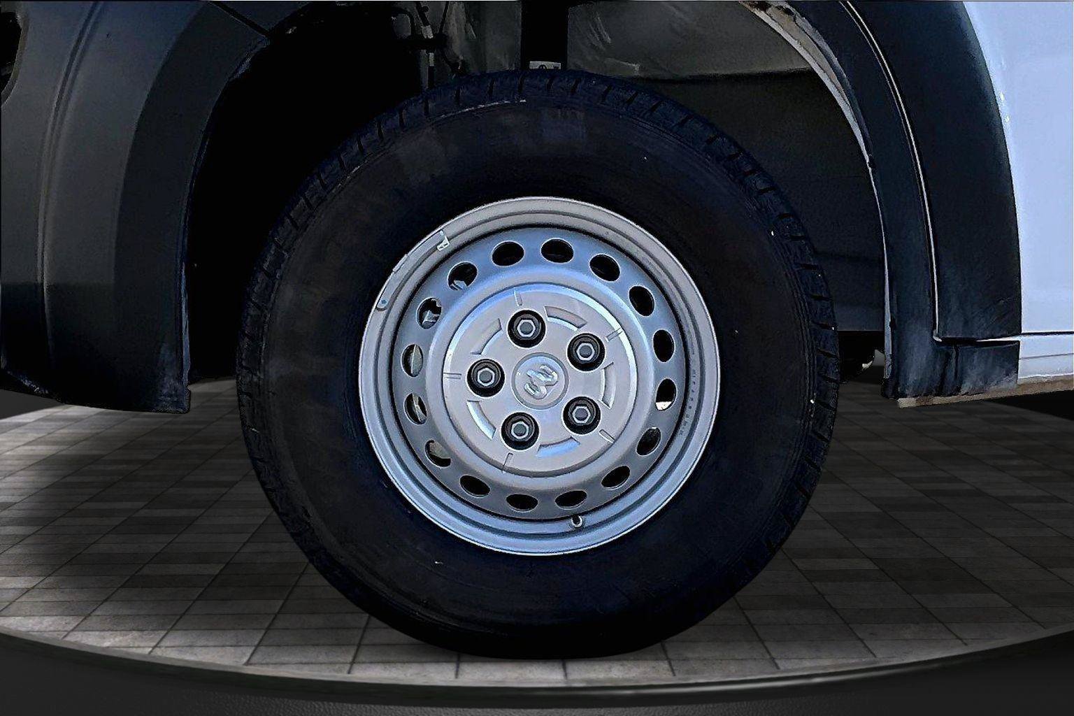 Used 2025 RAM ProMaster 1500 w/ Safety Group FWD image 9