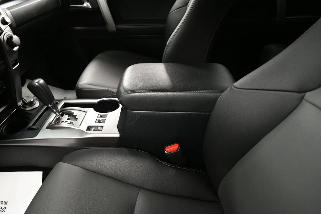 Certified 2024 Toyota 4Runner SR5 Premium image 26