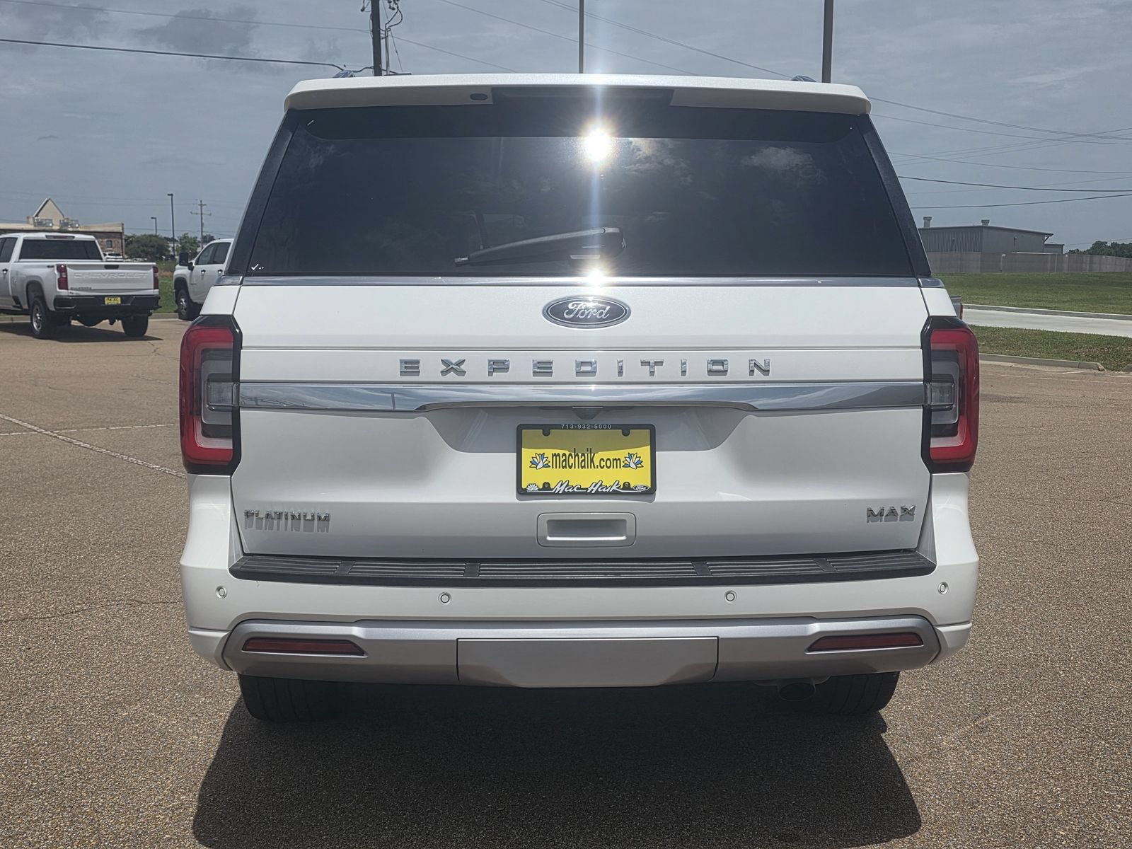 Used 2023 Ford Expedition Max Platinum AWD/4WD image 6