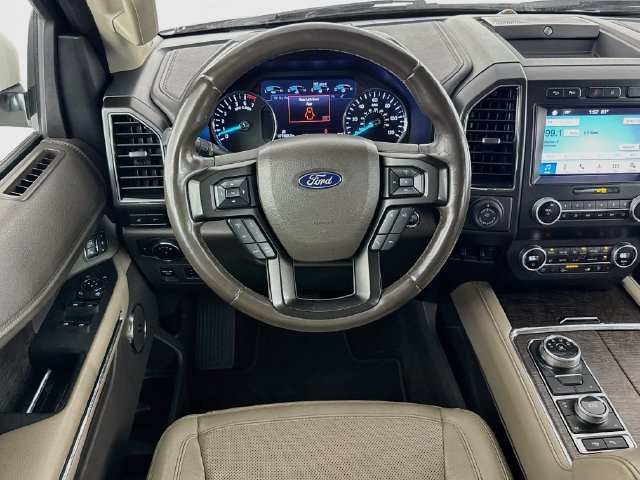 Used 2019 Ford Expedition Limited w/ Equipment Group 301A AWD/4WD image 14