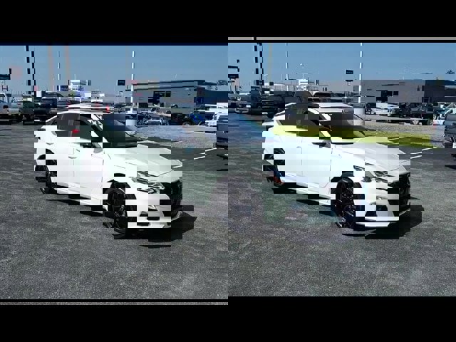 Used 2022 Nissan Altima 2.5 SR w/ Midnight Edition Package image 2