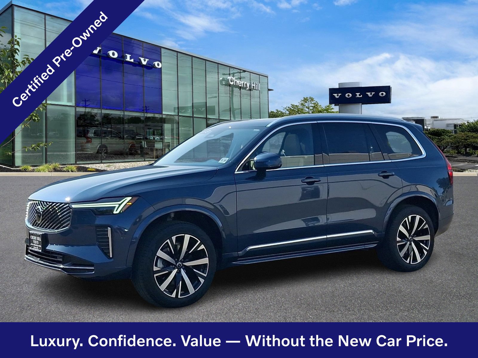 Certified 2025 Volvo XC90 B5 Core AWD/4WD image 3