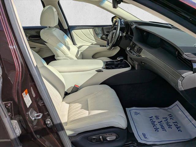 Used 2020 Lexus LS 500 w/ Luxury Package image 22