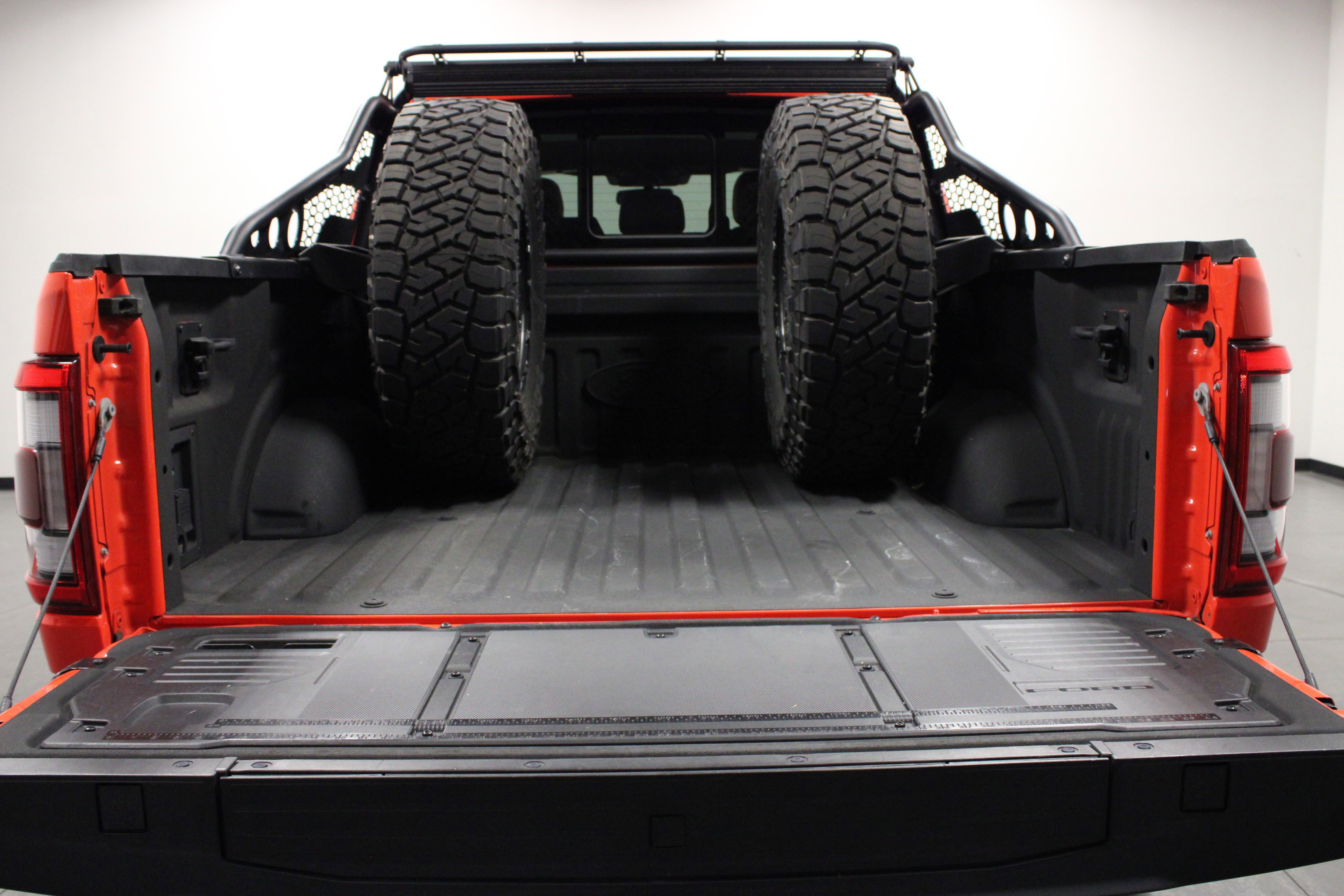 Used 2023 Ford F150 Raptor w/ Raptor Carbon Fiber Package image 14