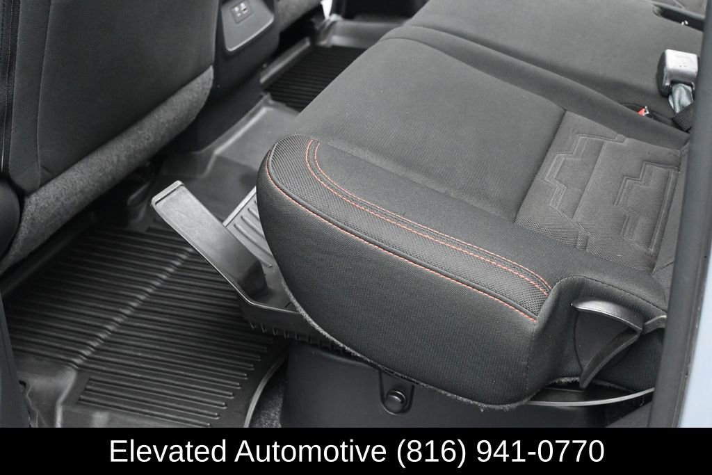 Used 2022 Nissan Frontier PRO-4X w/ Technology Package AWD/4WD image 14