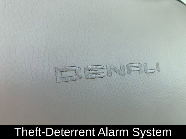 Used 2021 GMC Yukon Denali w/ Denali Premium Package image 27