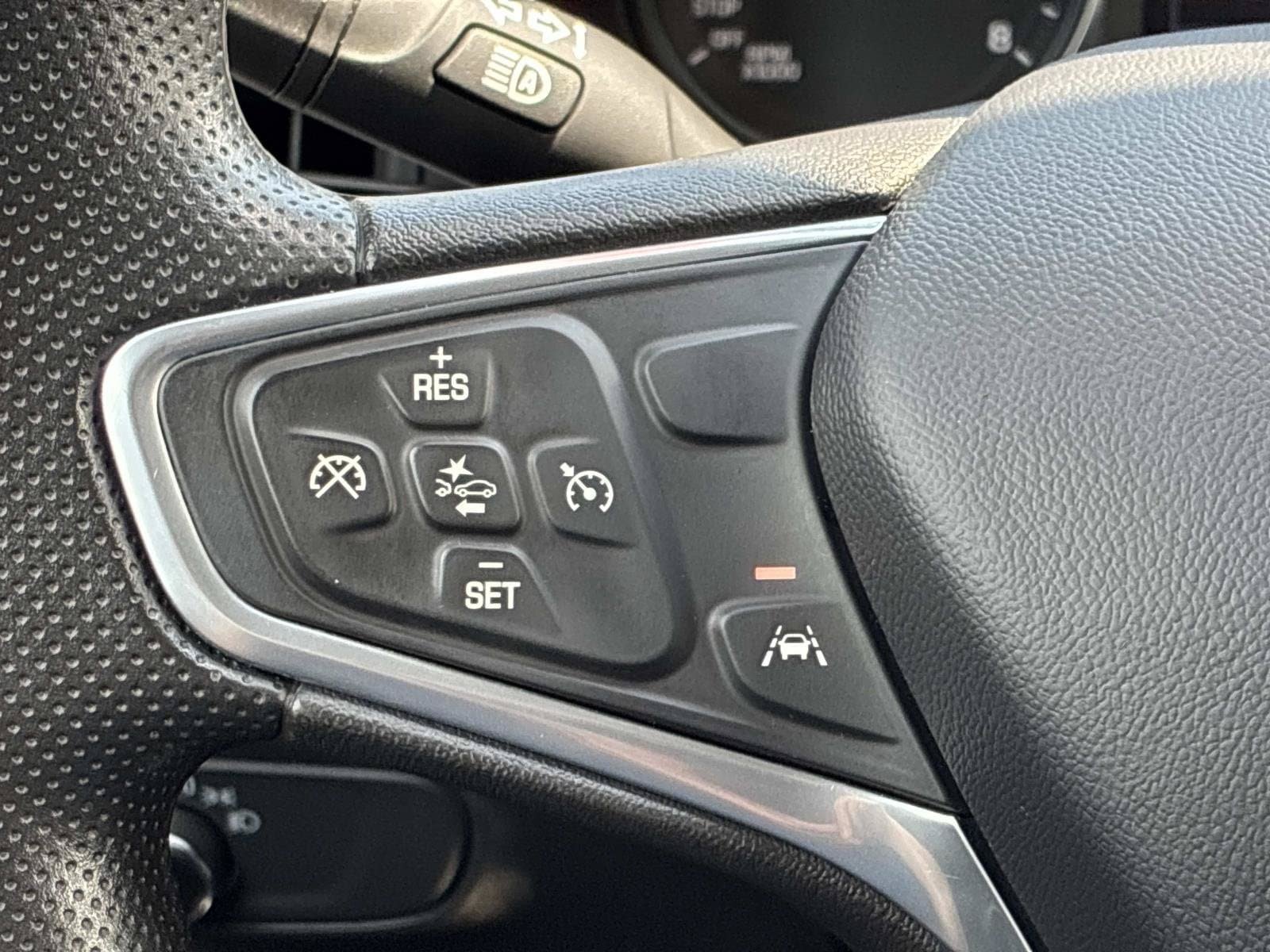 Used 2023 Chevrolet Equinox LT w/ LPO, Floor Liner Package AWD/4WD image 24