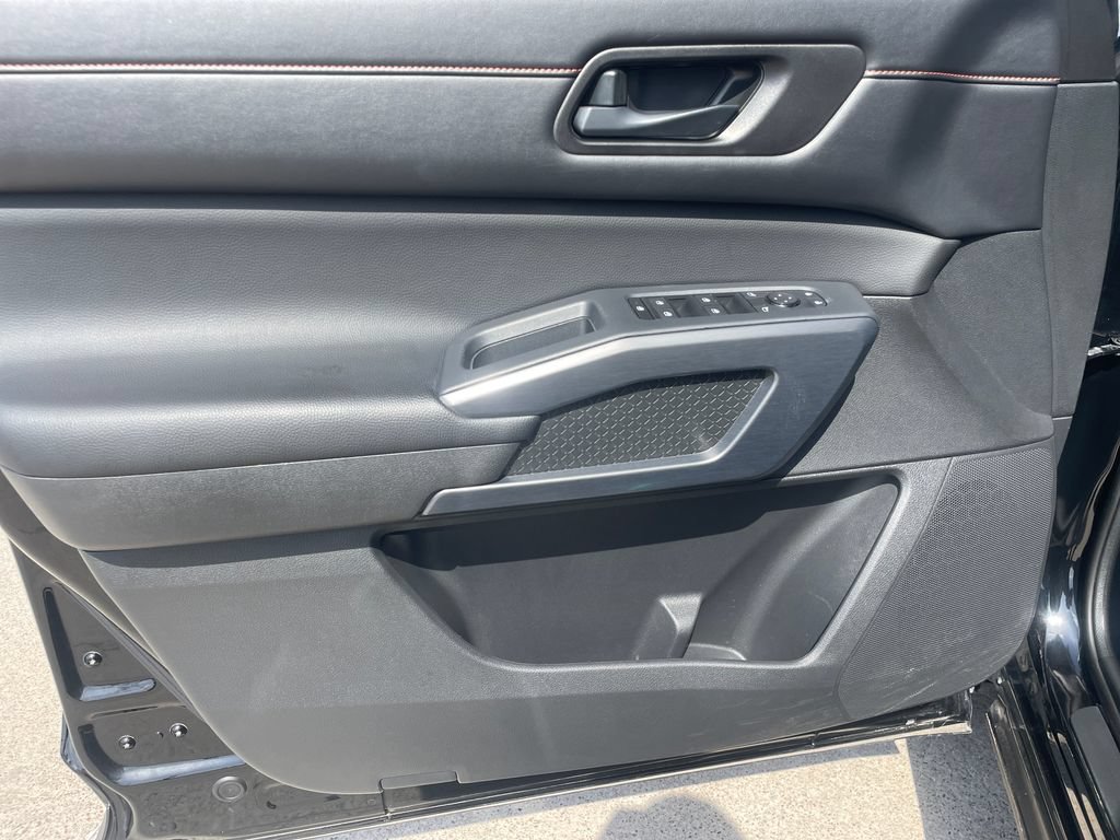 Certified 2024 Nissan Pathfinder Rock Creek AWD/4WD image 21