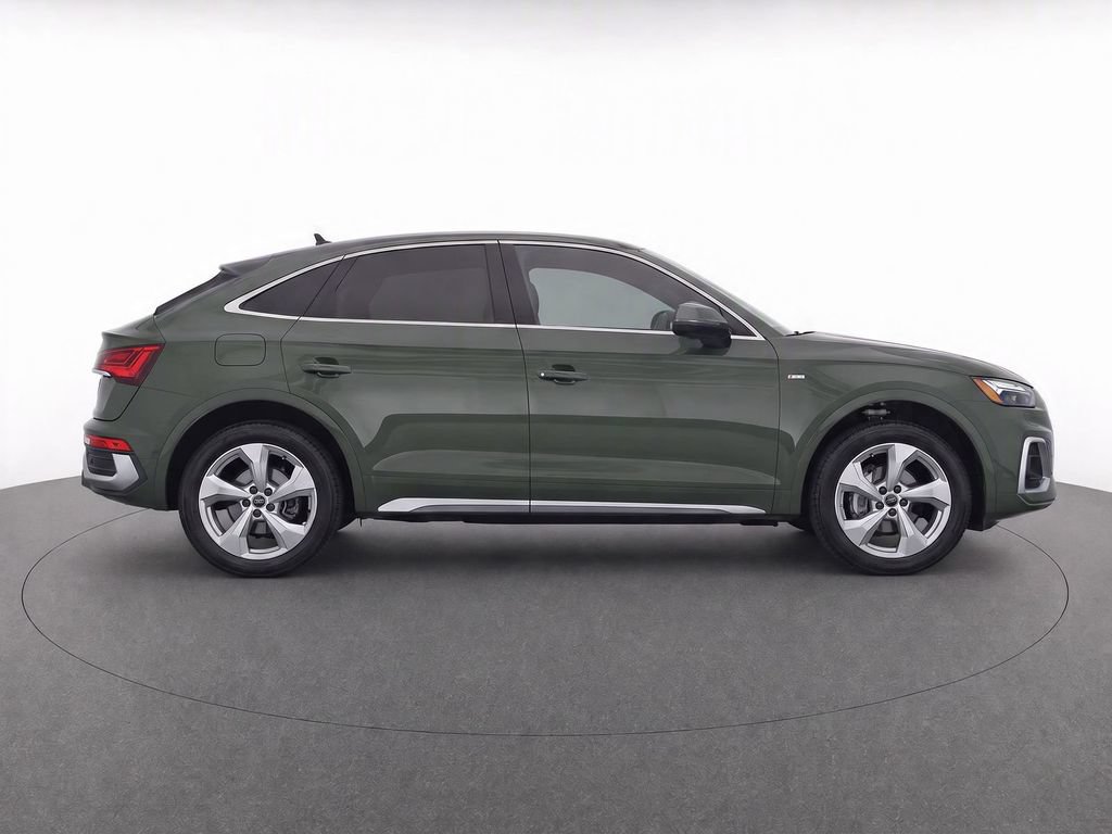 Used 2023 Audi Q5 2.0T Premium Plus w/ Premium Plus Package AWD/4WD image 4