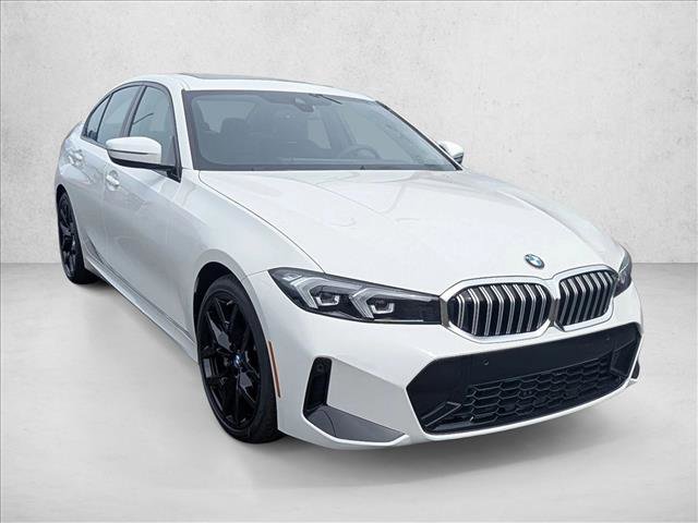 Used 2026 BMW 330i Sedan w/ M Sport Package image 4