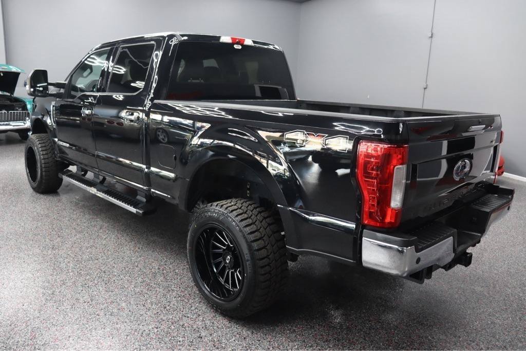 Used 2019 Ford F350 XLT w/ XLT Premium Package AWD/4WD image 6