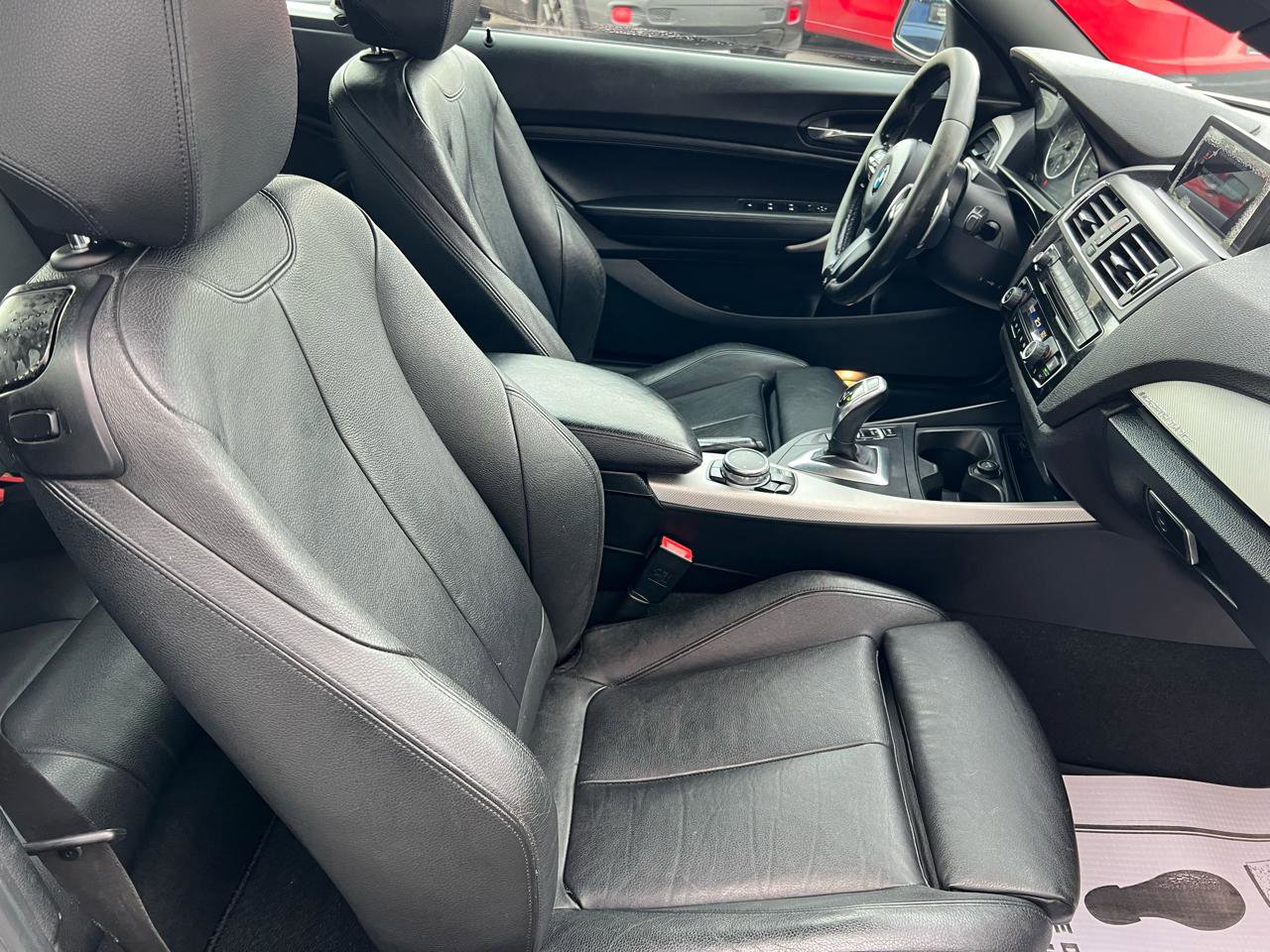 Used 2016 BMW M235i Convertible RWD image 15