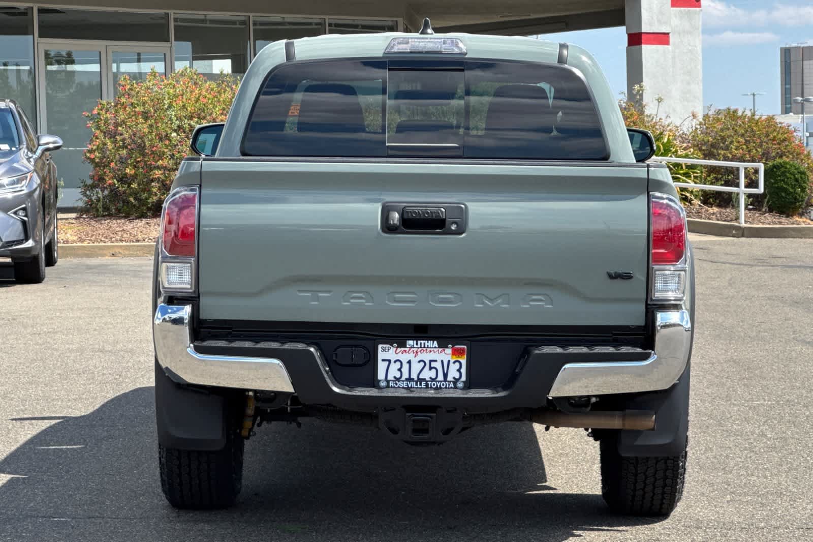 Used 2023 Toyota Tacoma TRD Off-Road AWD/4WD image 8