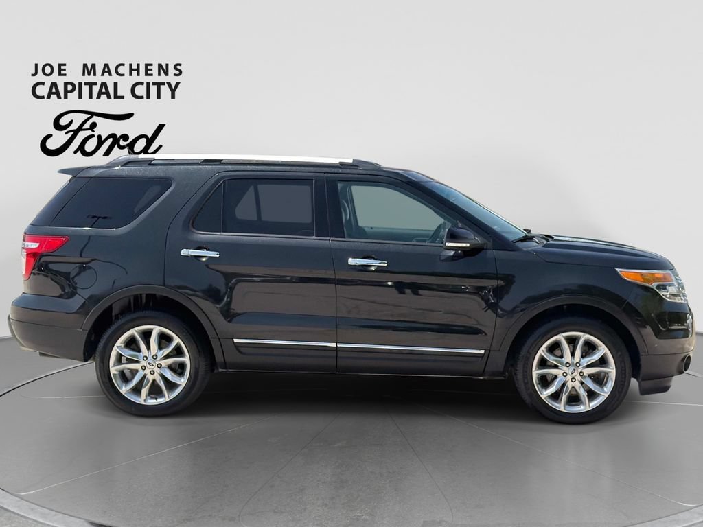 Used 2015 Ford Explorer XLT w/ Equipment Group 202B AWD/4WD image 3