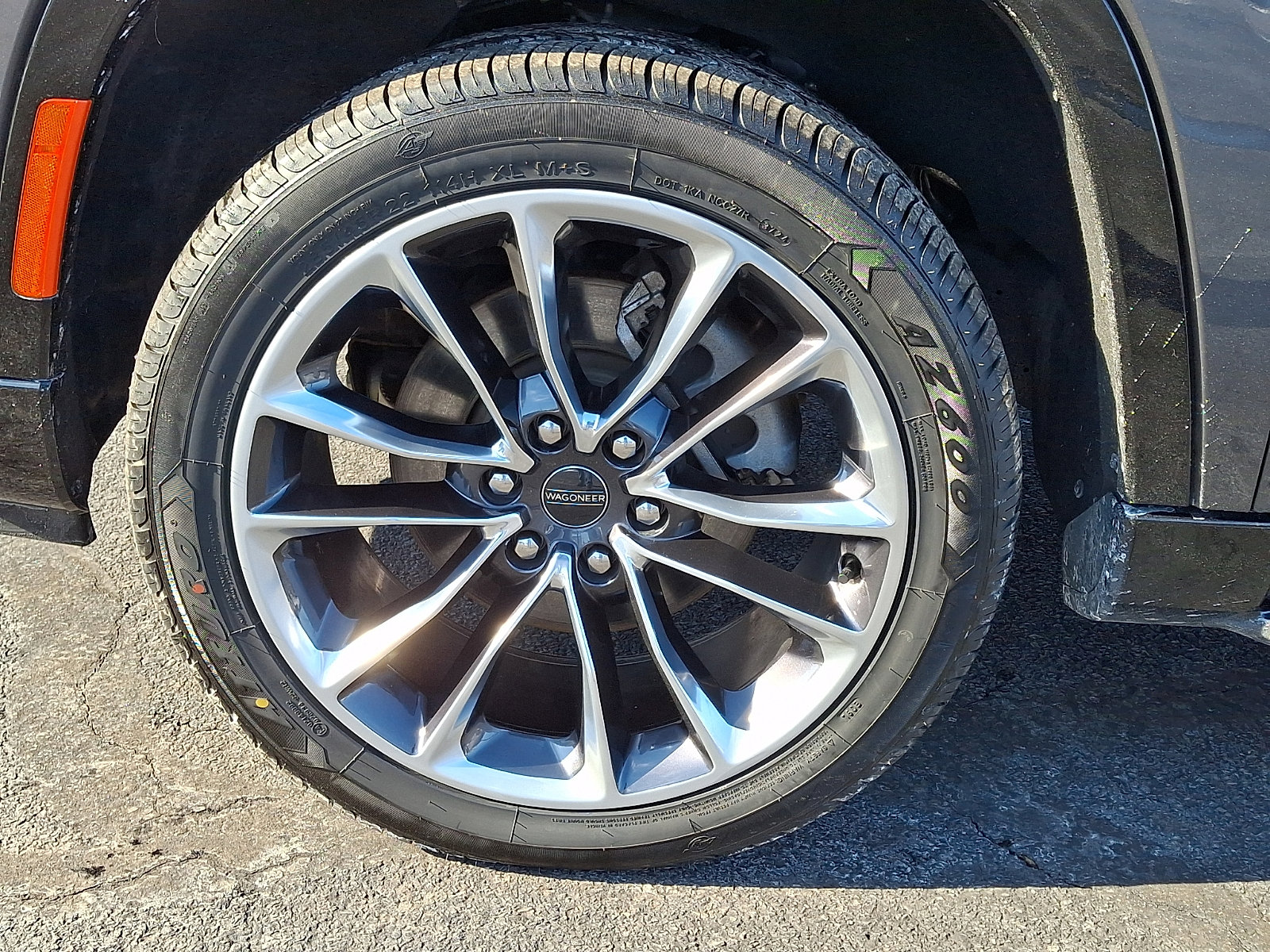 Certified 2022 Jeep Wagoneer Series II w/ Premium Group I image 8