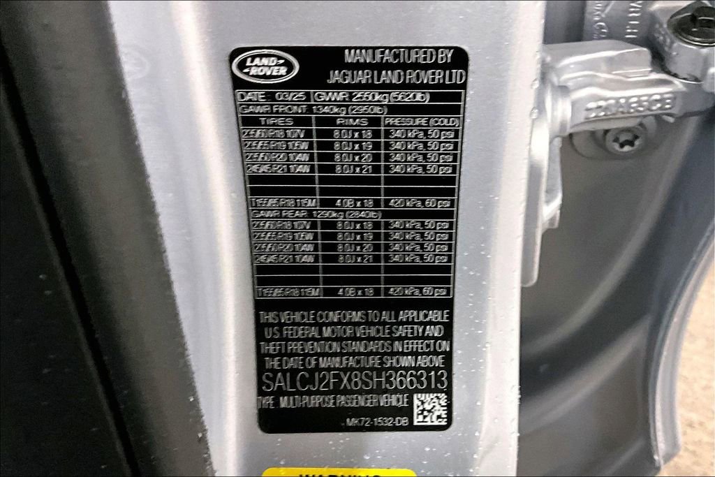 New 2025 Land Rover Discovery Sport S image 8