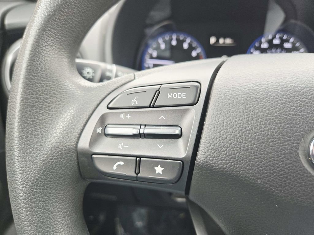 Used 2023 Hyundai Kona SEL image 19