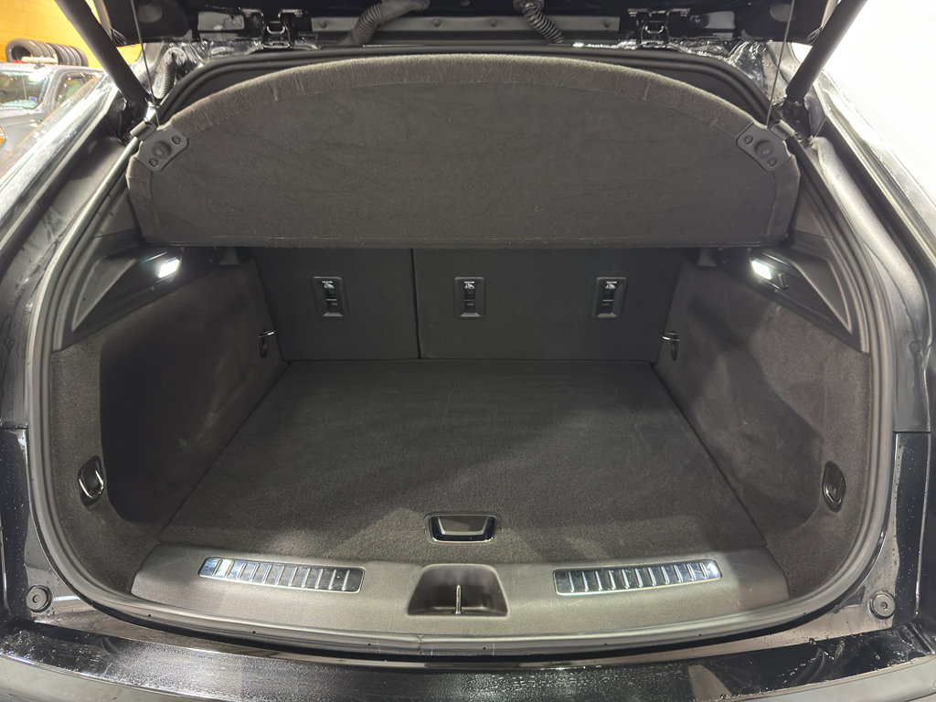 Used 2024 Cadillac XT4 Sport AWD/4WD image 21