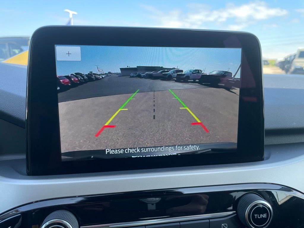 Used 2022 Ford Escape SE image 19