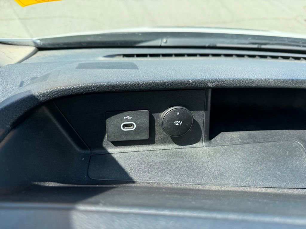 Used 2022 Ford Transit 350 XLT image 26