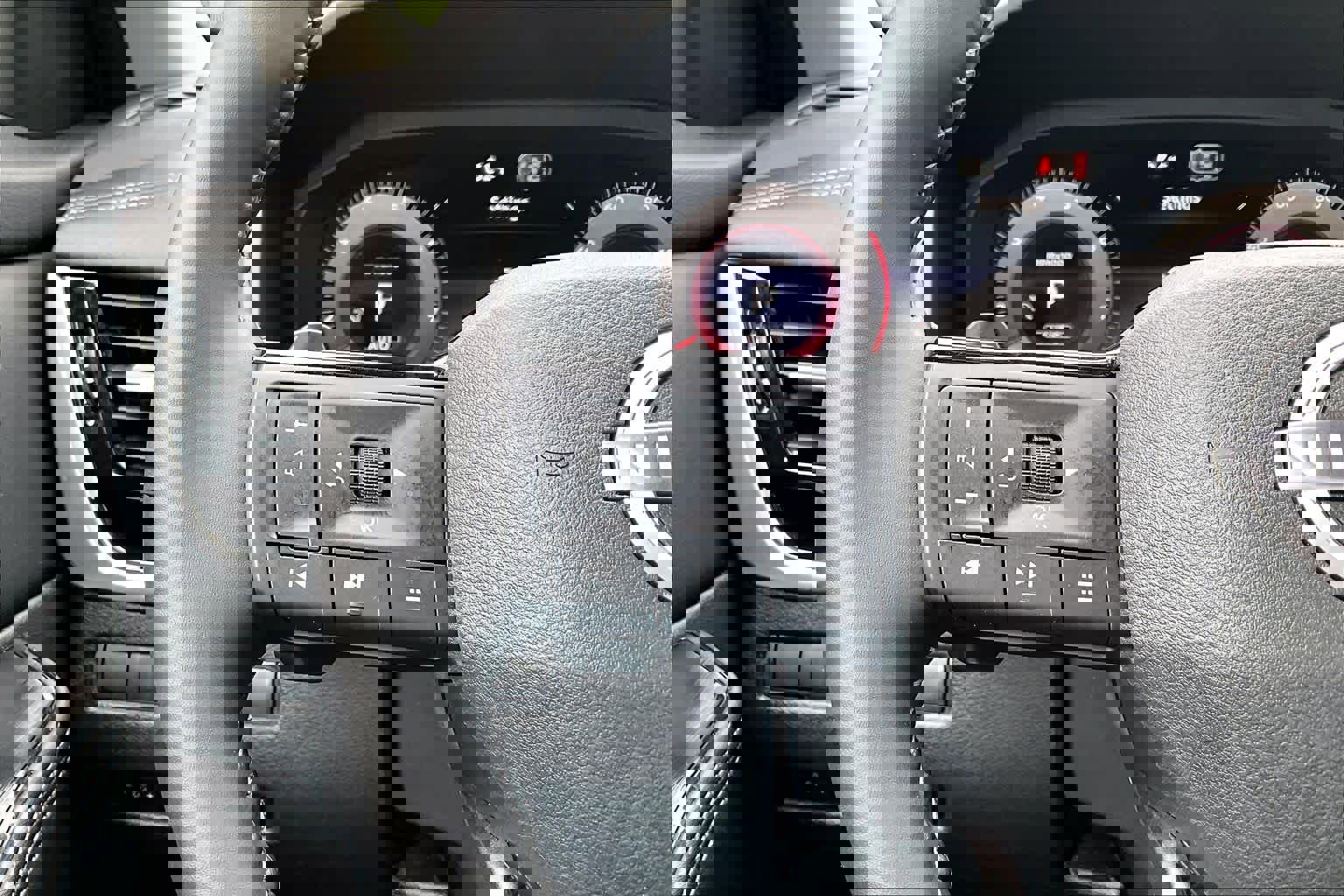 Used 2026 Nissan Rogue SL AWD/4WD image 24