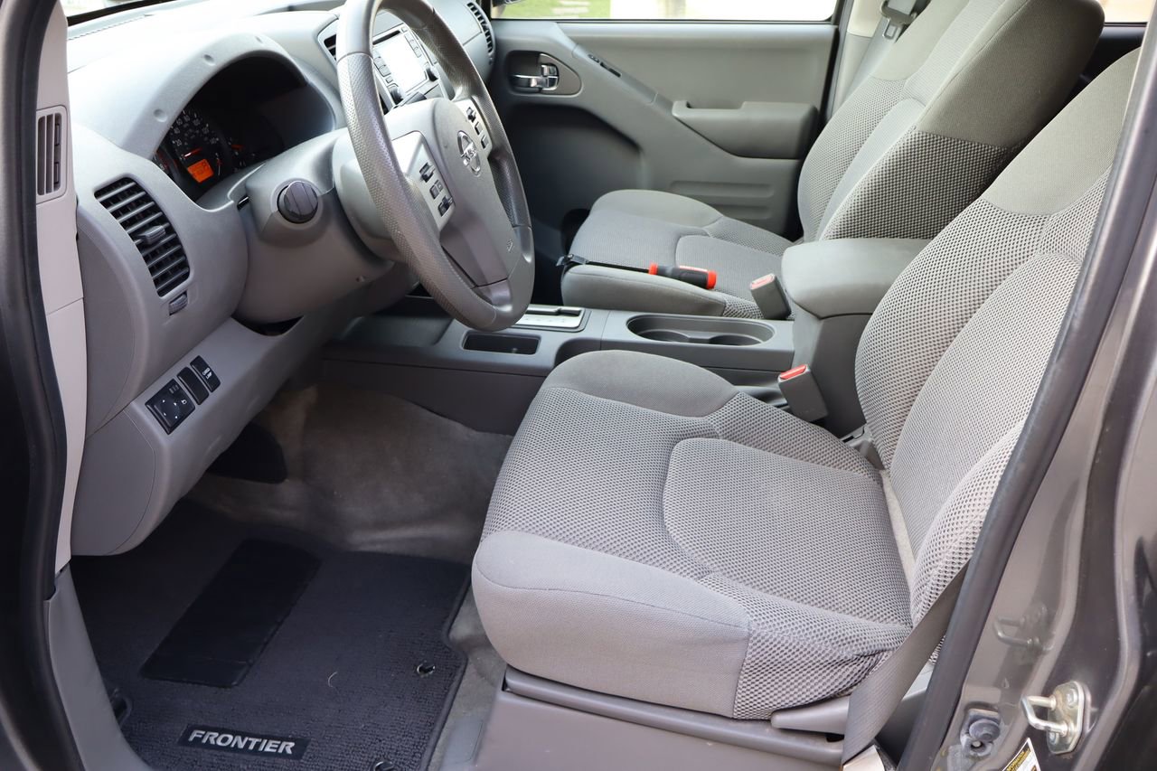 Used 2017 Nissan Frontier SV RWD image 14